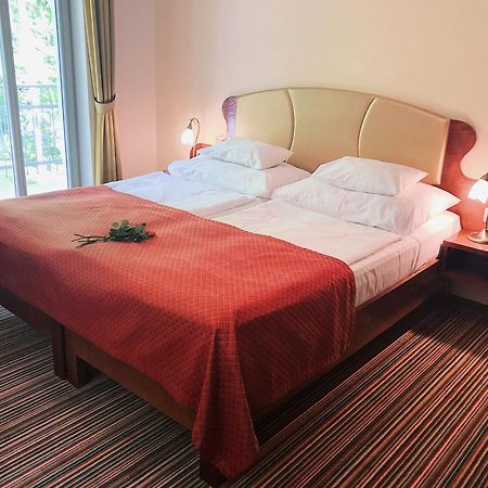 Parkhotel Forest 마리안스케 라즈네 외부 사진